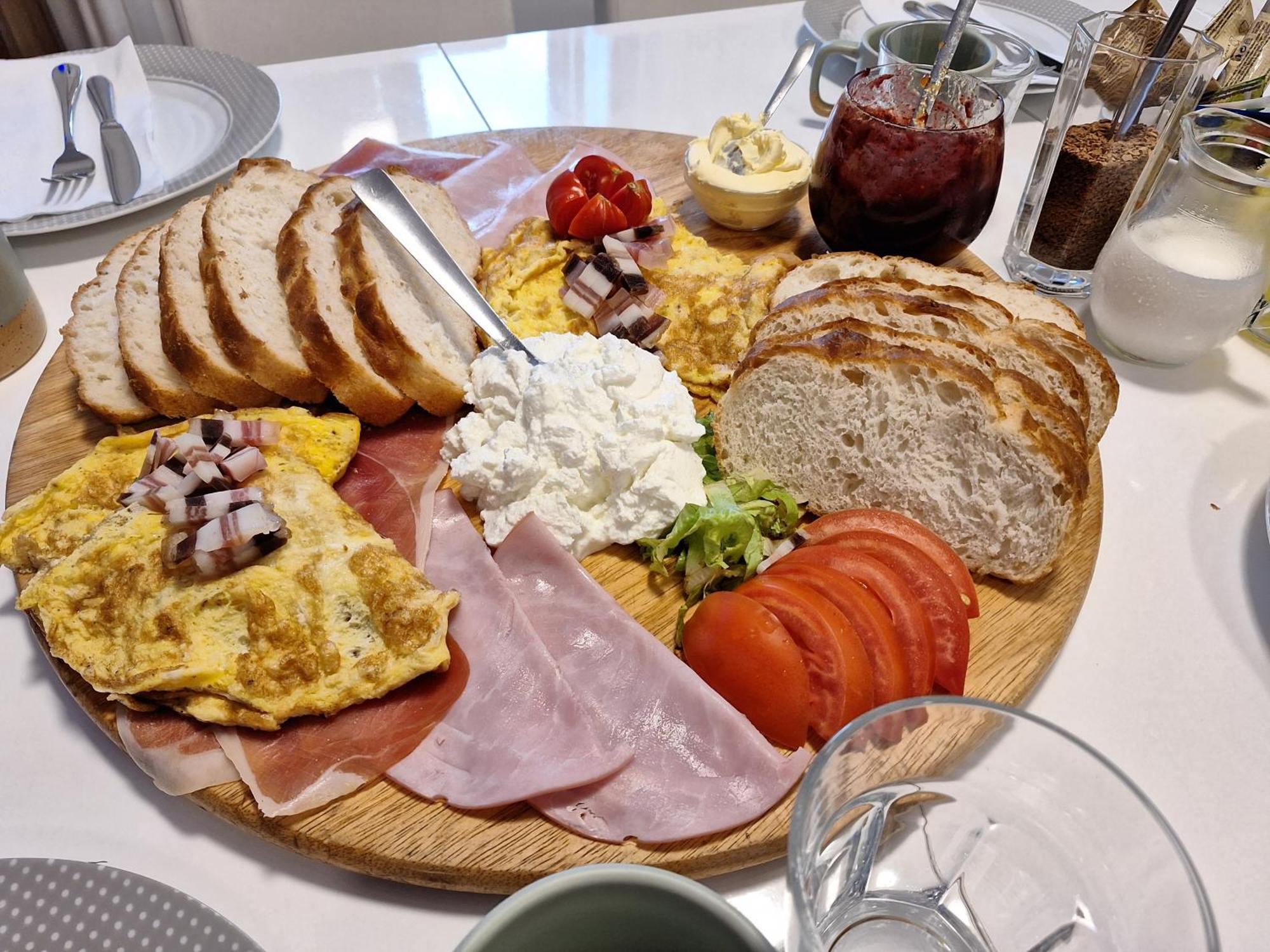 Bed and Breakfast Mare Vrlika Zewnętrze zdjęcie